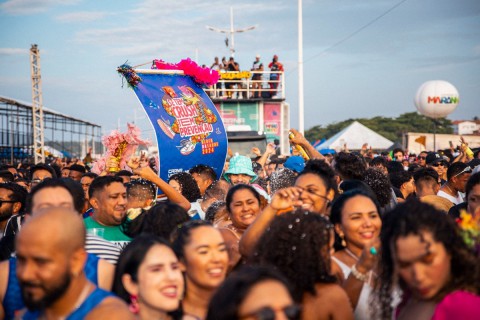 BRANDÃO ANUNCIA PRIMEIRAS ATRAÇÕES DO CARNAVAL 2025